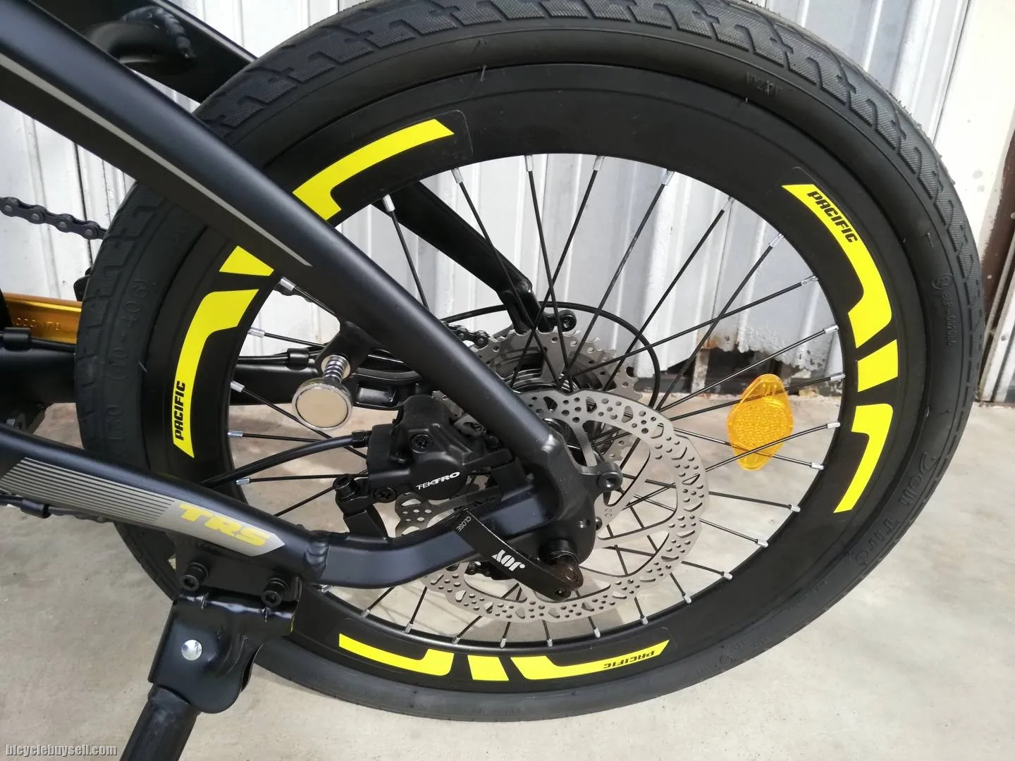 TRS CROZE PRO 20INCH FOLDING BIKE