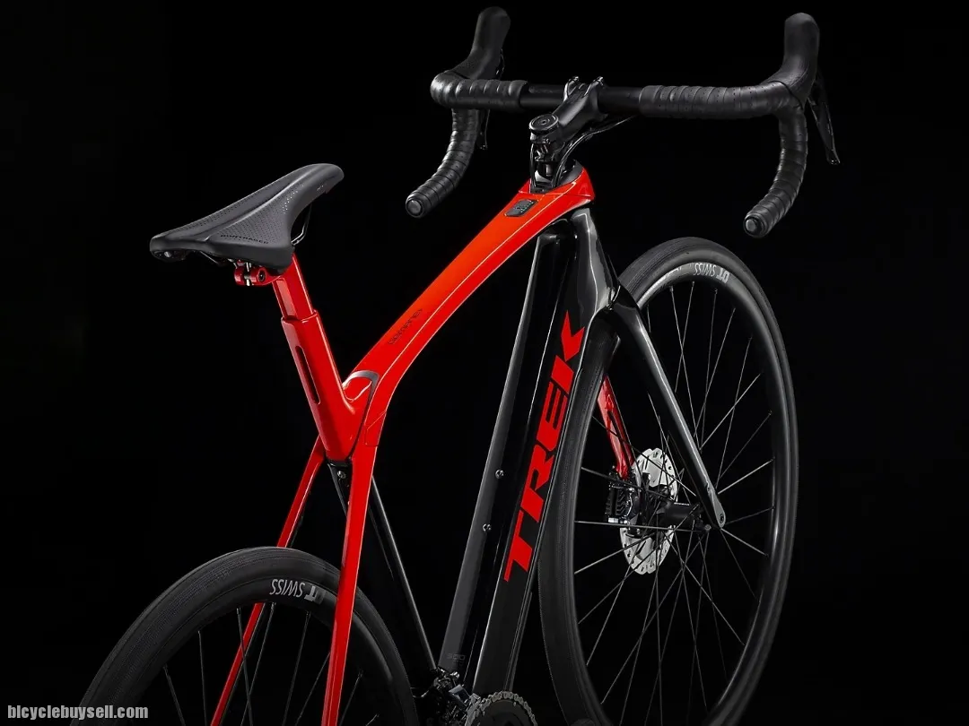 2022 TREK DOMANE +LT DISC SUPER GOOD DEAL -20% LESS !