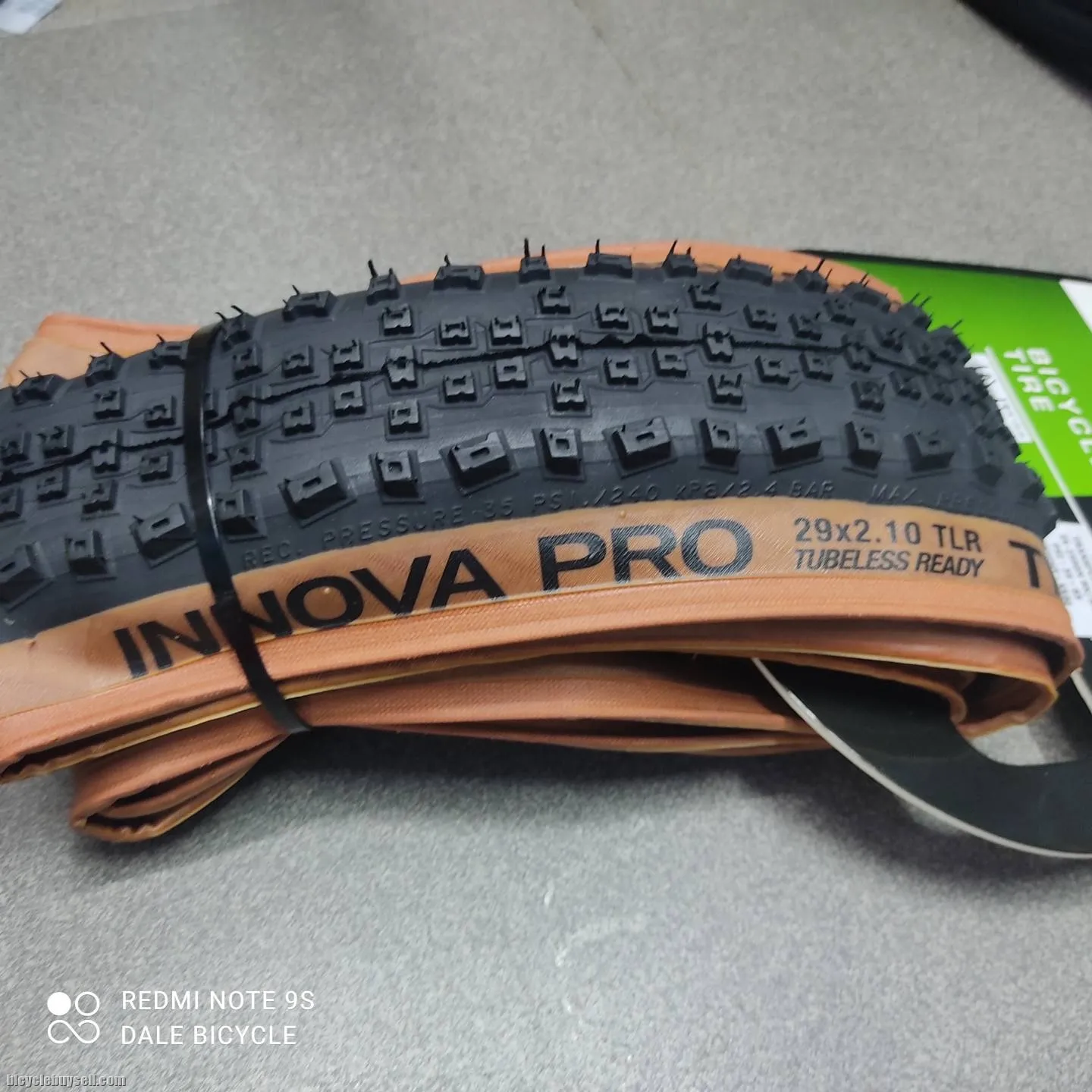 INNOVA-PRO TRANSFORMER AKIN WALL 29X2.1 TUBELESS