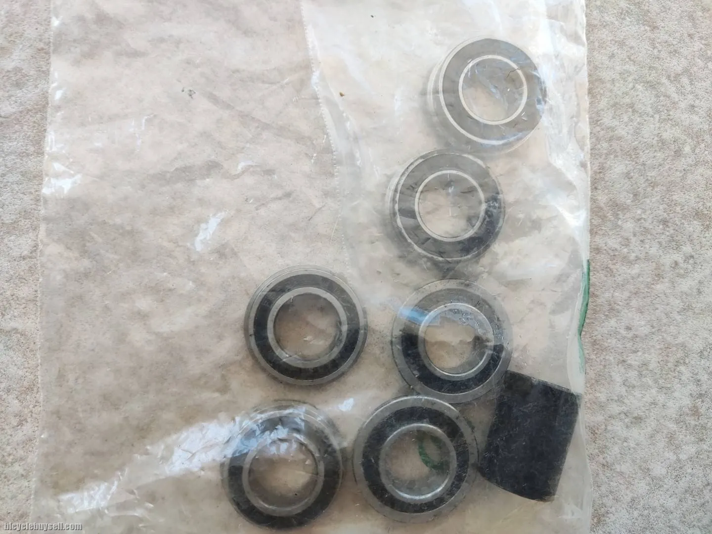 Yeti Sb5c Used Bearing (for spare)