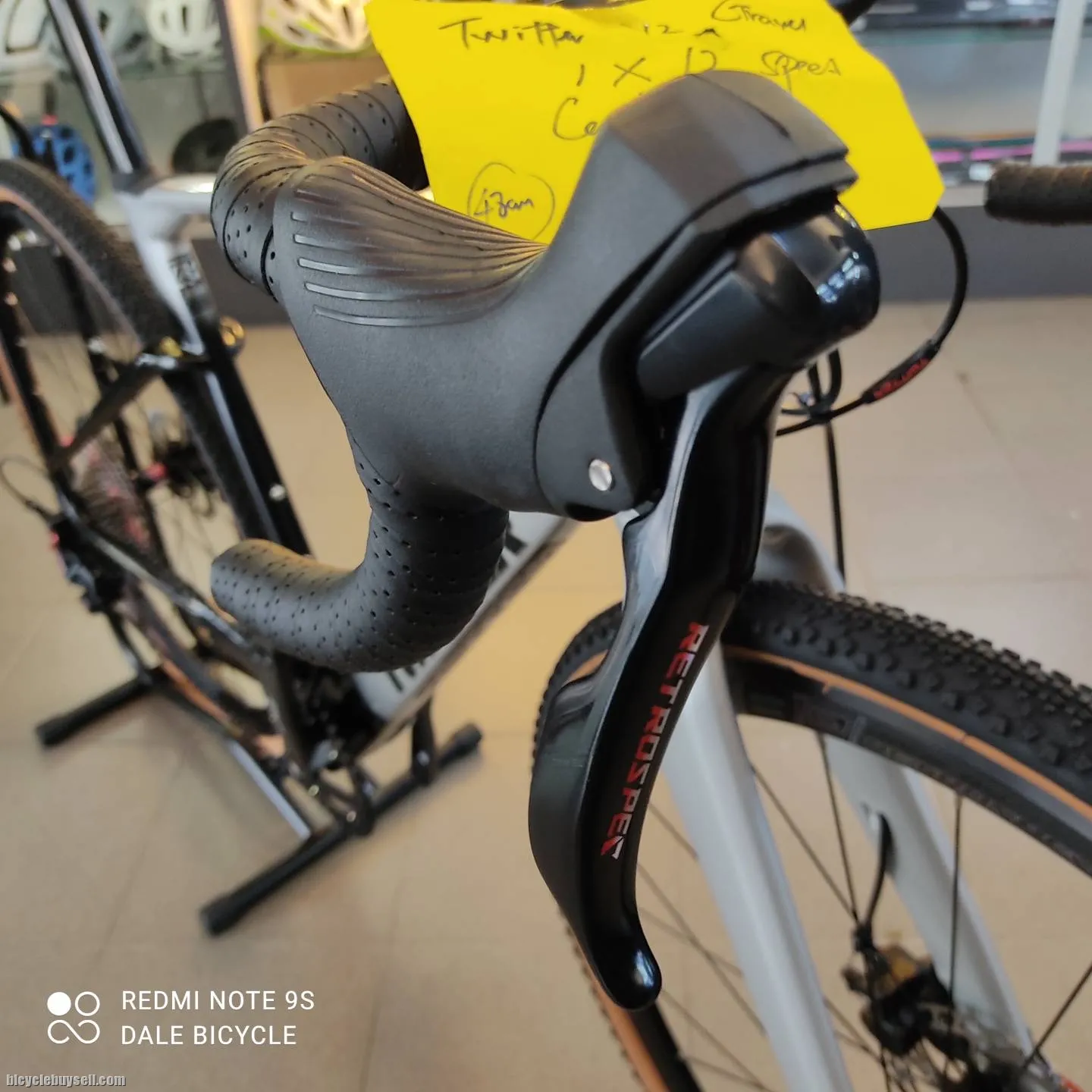 TWITTER V2 CARBON GRAVEL BIKE