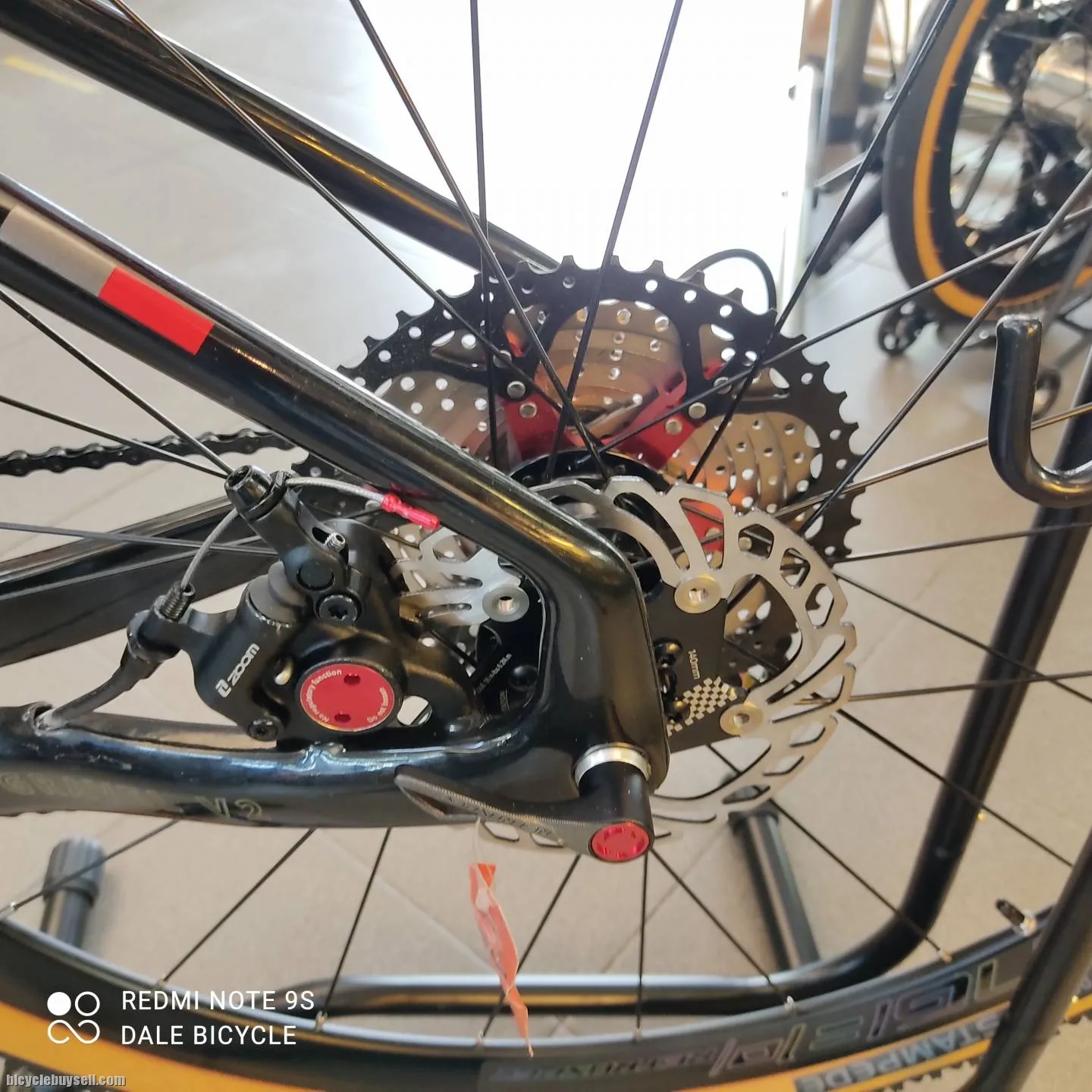 TWITTER V2 CARBON GRAVEL BIKE