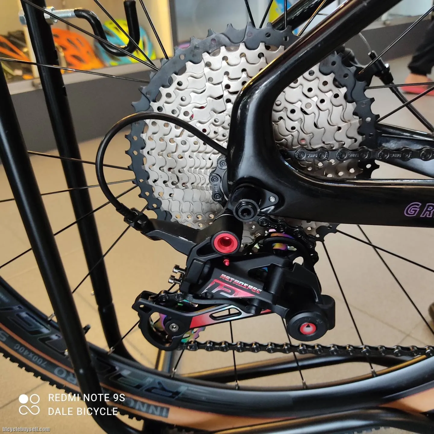 TWITTER V2 CARBON GRAVEL BIKE
