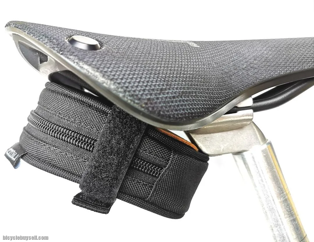 Arundel Uno Minimalist Saddle Bag
