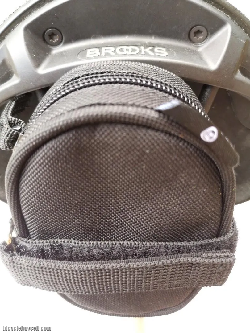 Arundel Uno Minimalist Saddle Bag