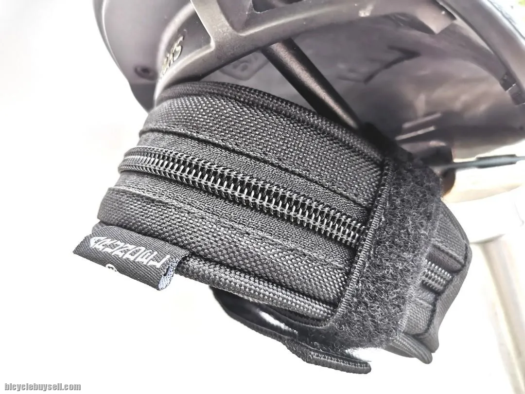 Arundel Uno Minimalist Saddle Bag