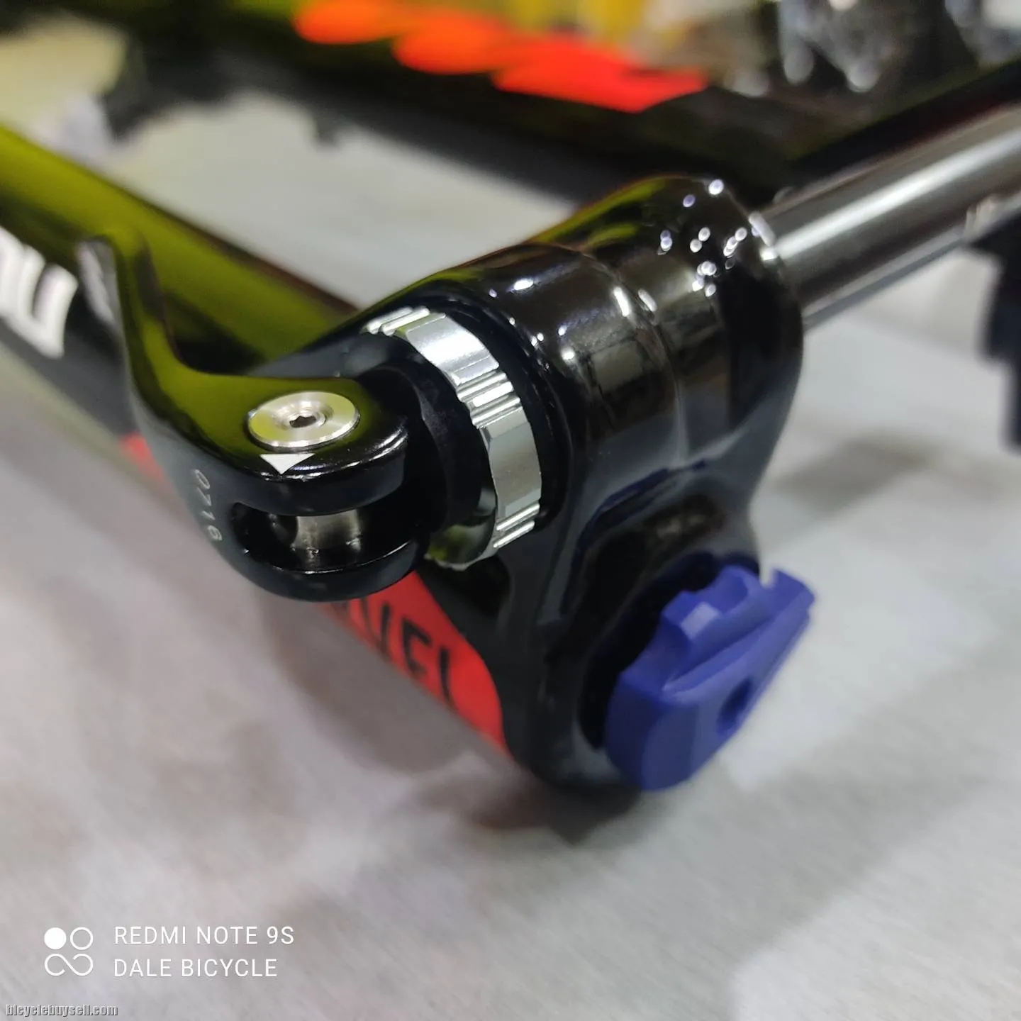 MANITOU MARVEL 27.5 THRU AXLE HEXLOCK