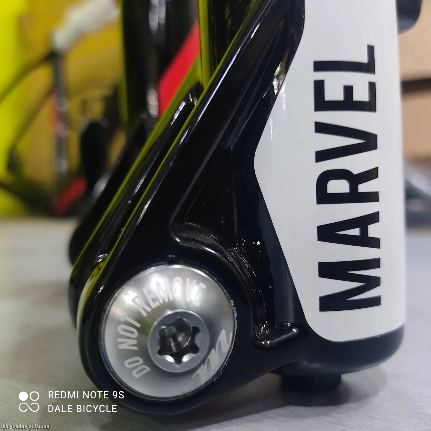 MANITOU MARVEL 27.5 THRU AXLE HEXLOCK