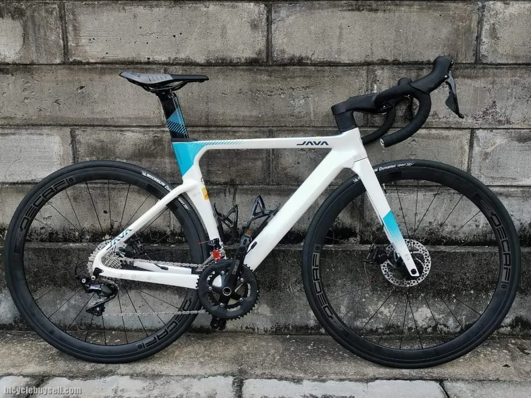 JAVA FUOCO DISC CARBON ROAD BIKE 700C 22 SPEED