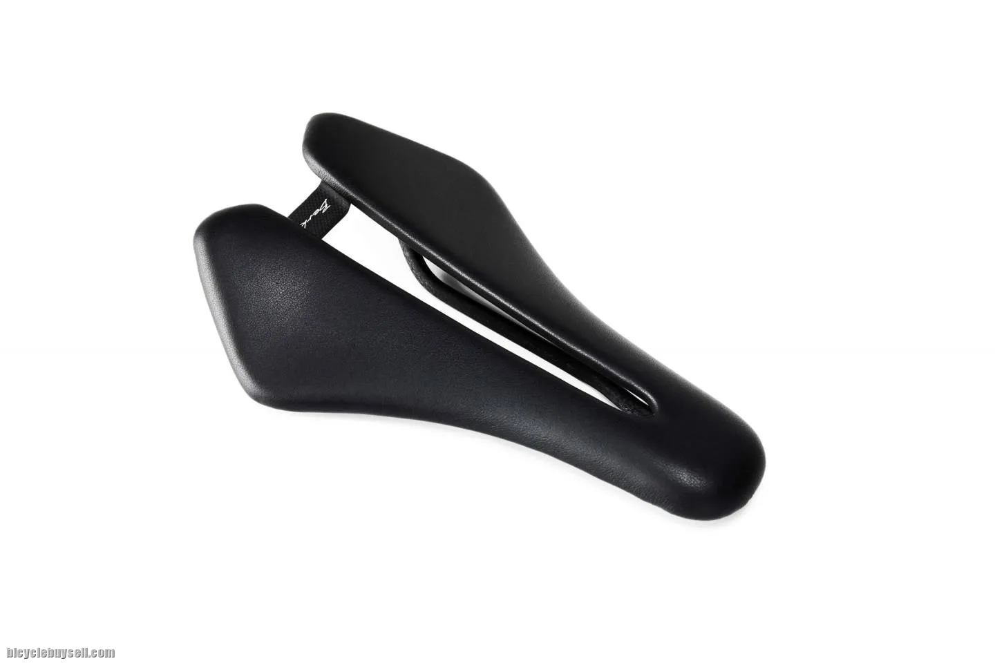 Berk Dila Padded Lightweight Short Saddle