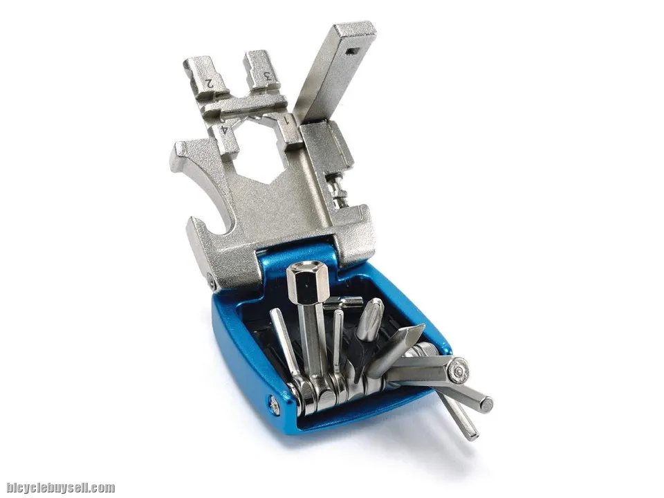 20 function minimalist handy tool