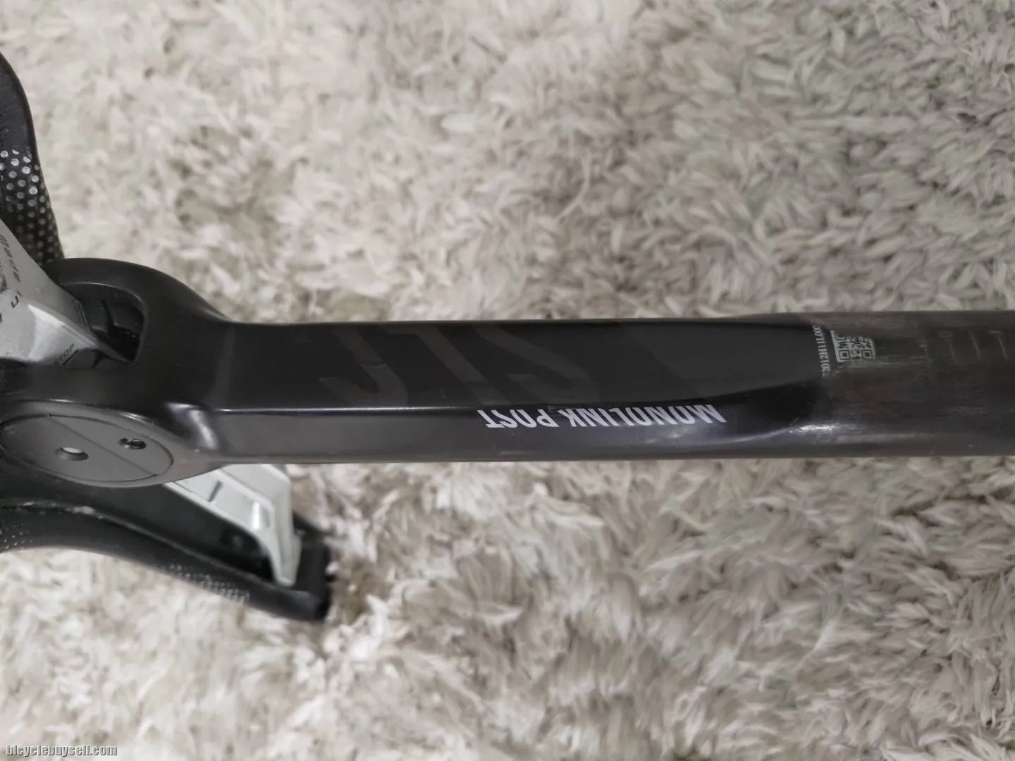 Selle Italia Carbon Saddle SL and MONOLINK POST SLC 3