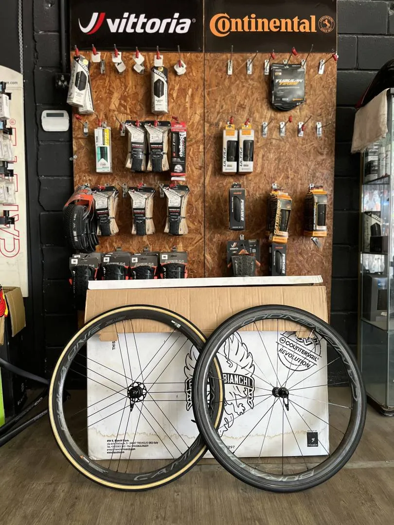 (SOLD) Campagnolo Bora One 35 carbon tubular wheelset