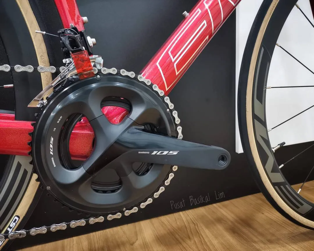 EMC Equip R3.3 Disc Carbon Road Bike