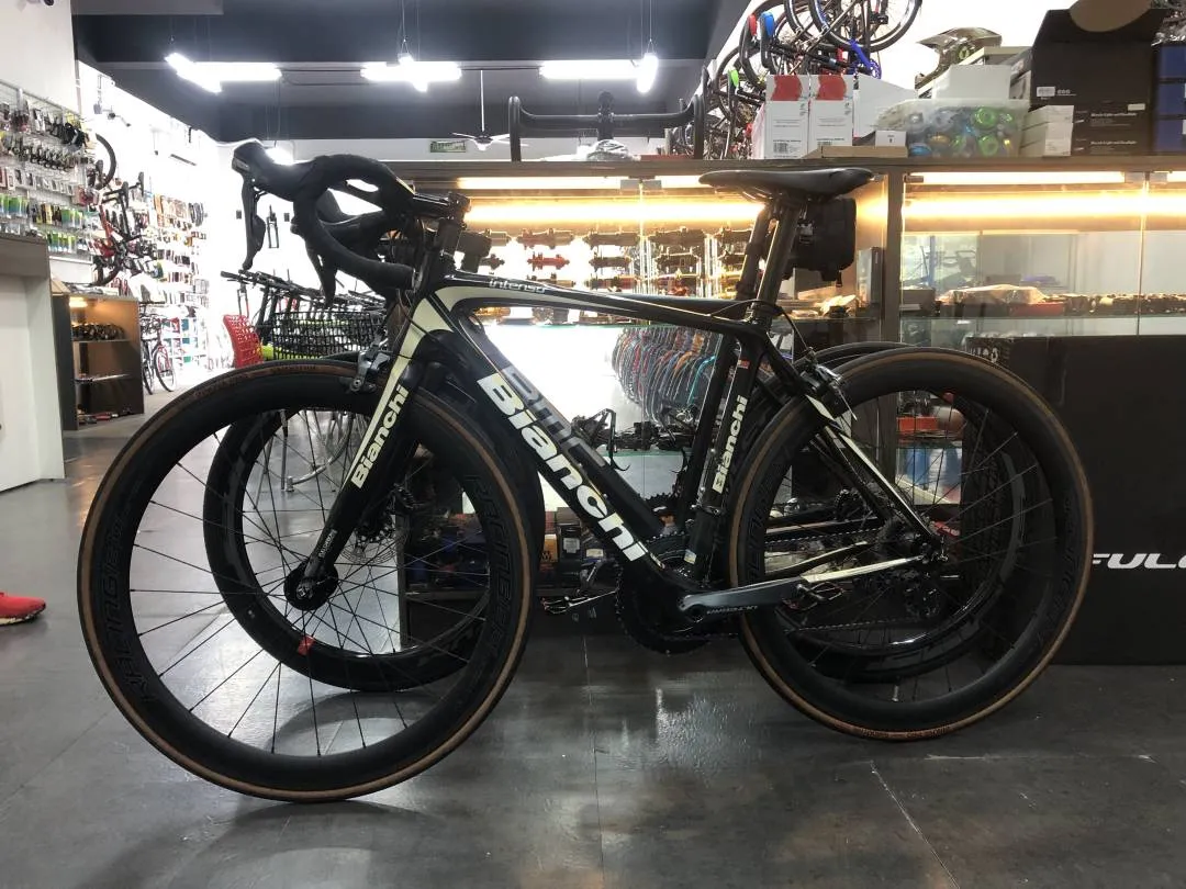 Bianchi intenso roadbike