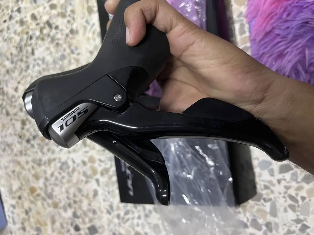 SOLD SOLD SOLD OUT OF STOCK Shimano 105 R5800 shifter