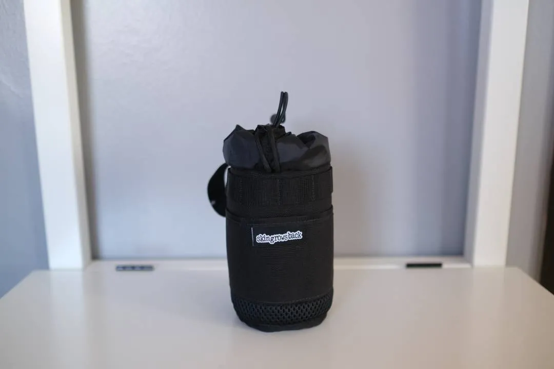 Skingrowsback Snack Stack Stem Feed Bag Black