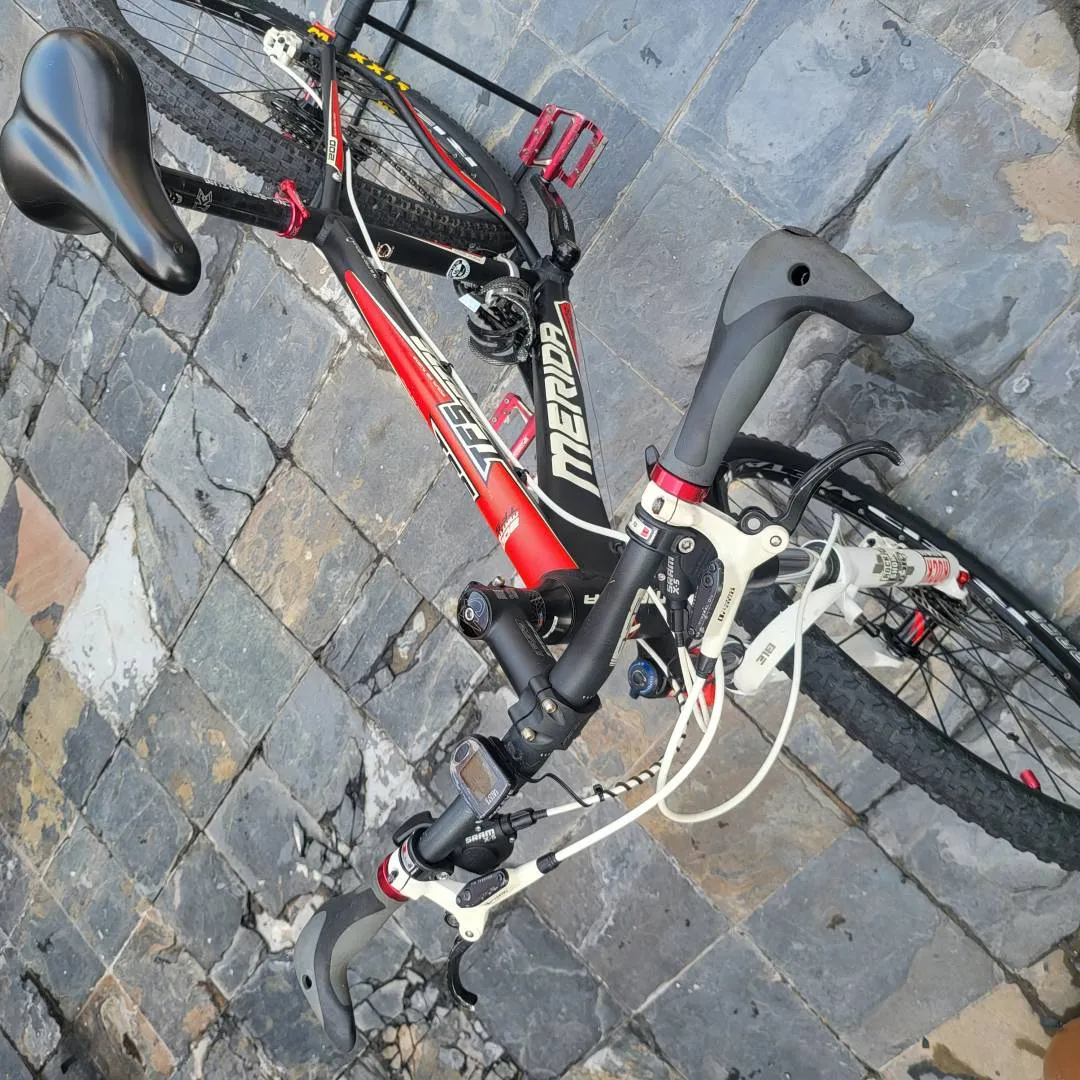 Merida TFS 200Matts use complete bike .