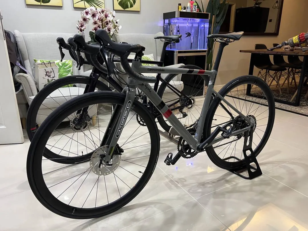 Cannondale CAAD 13 Size 51 Ultegra + 105