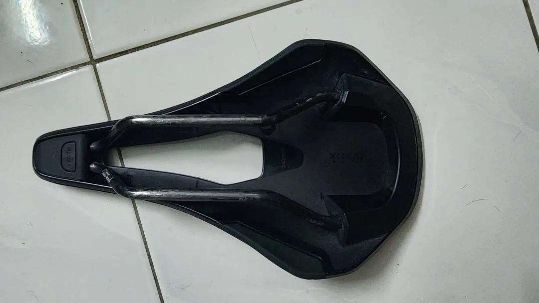 Fizik Vento Argo R1