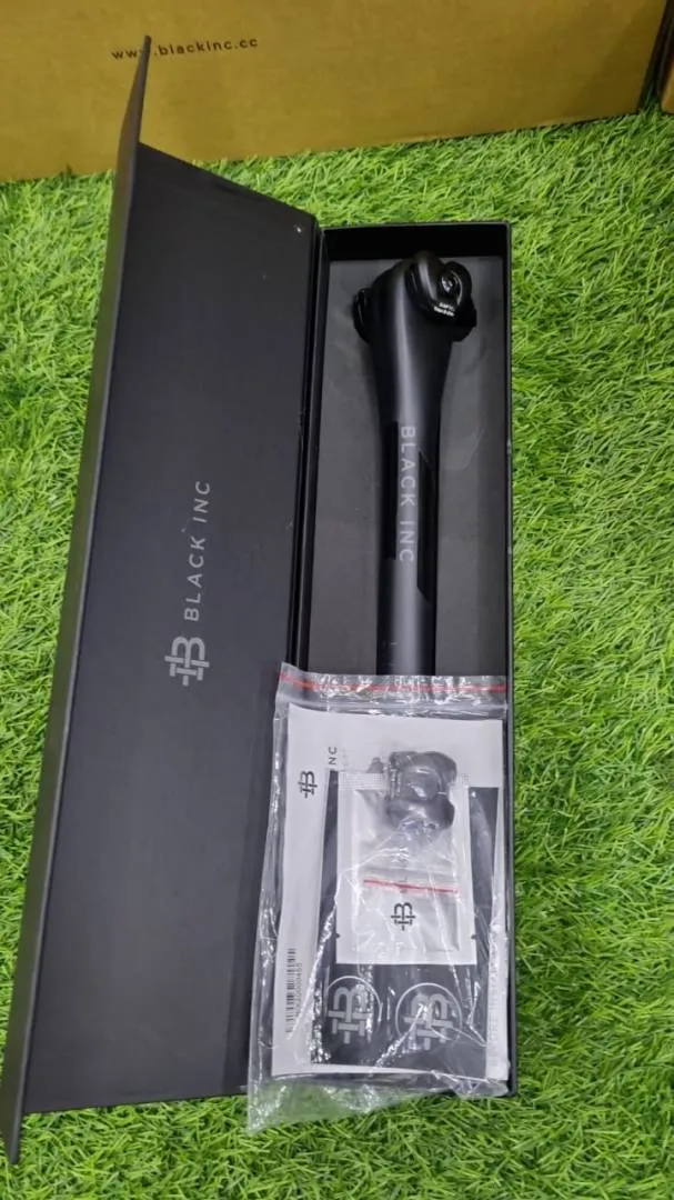 Black Inc Carbon Seatpost 0Â°(27.2mm) Brand New !!!
