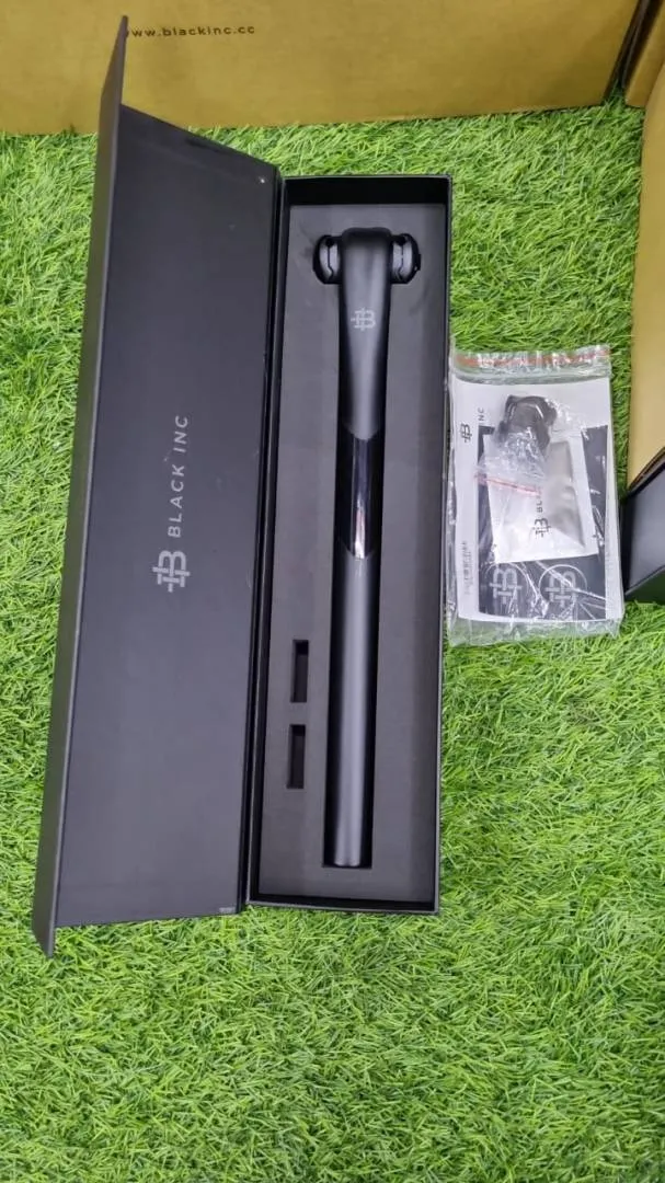 Black Inc Carbon Seatpost 0Â°(27.2mm) Brand New !!!