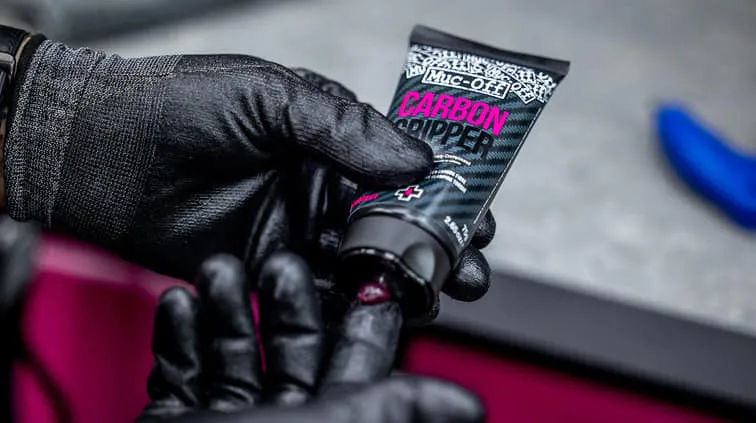 Muc-Off Carbon Gripper (75g)