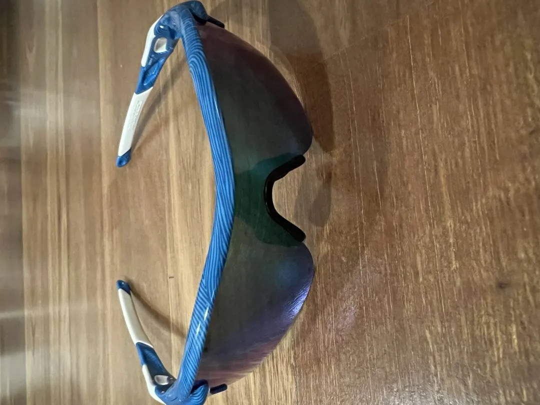 Oakley Radarlock