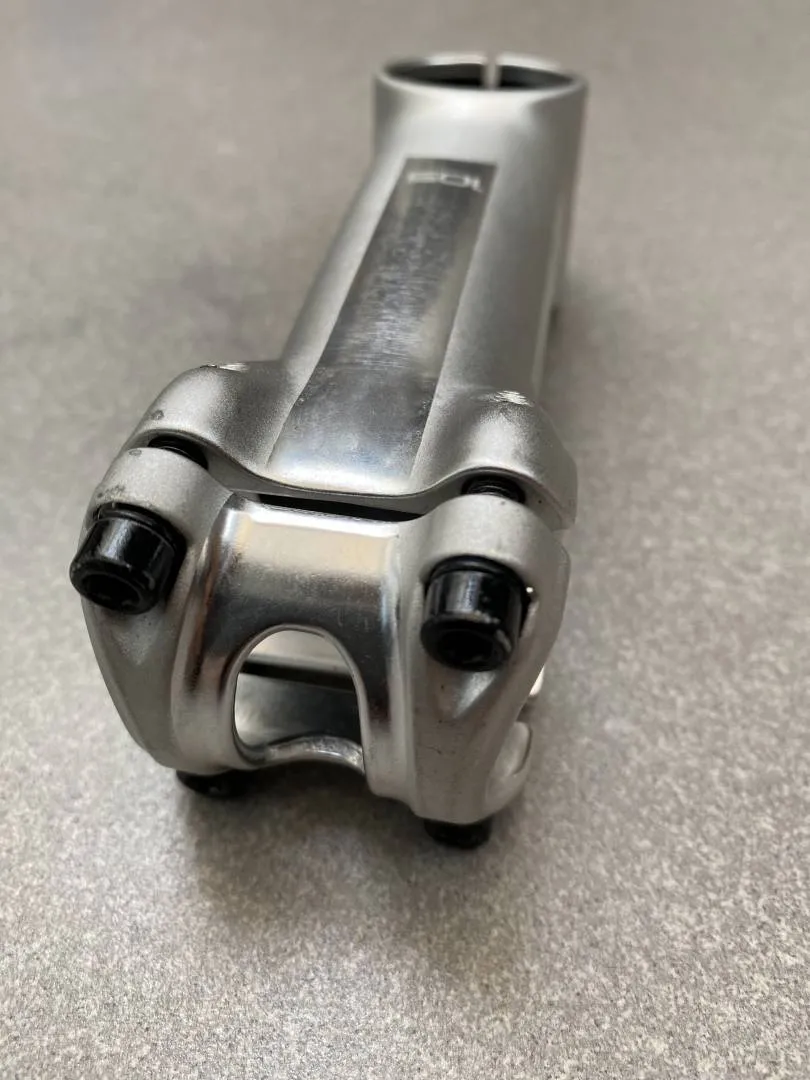 Specialized adjustable stem, 1 1/8" steerer, 31.8mm handlebar, 105mm, multi degree