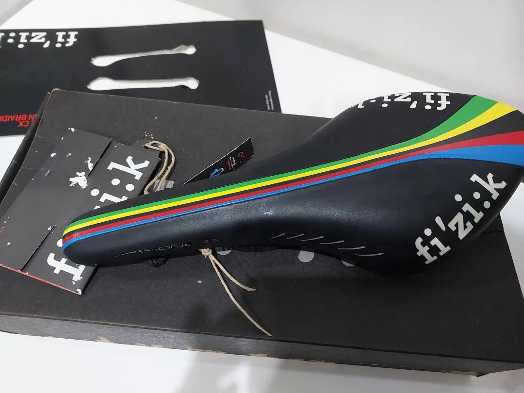 Fizik Arione CX carbon rail