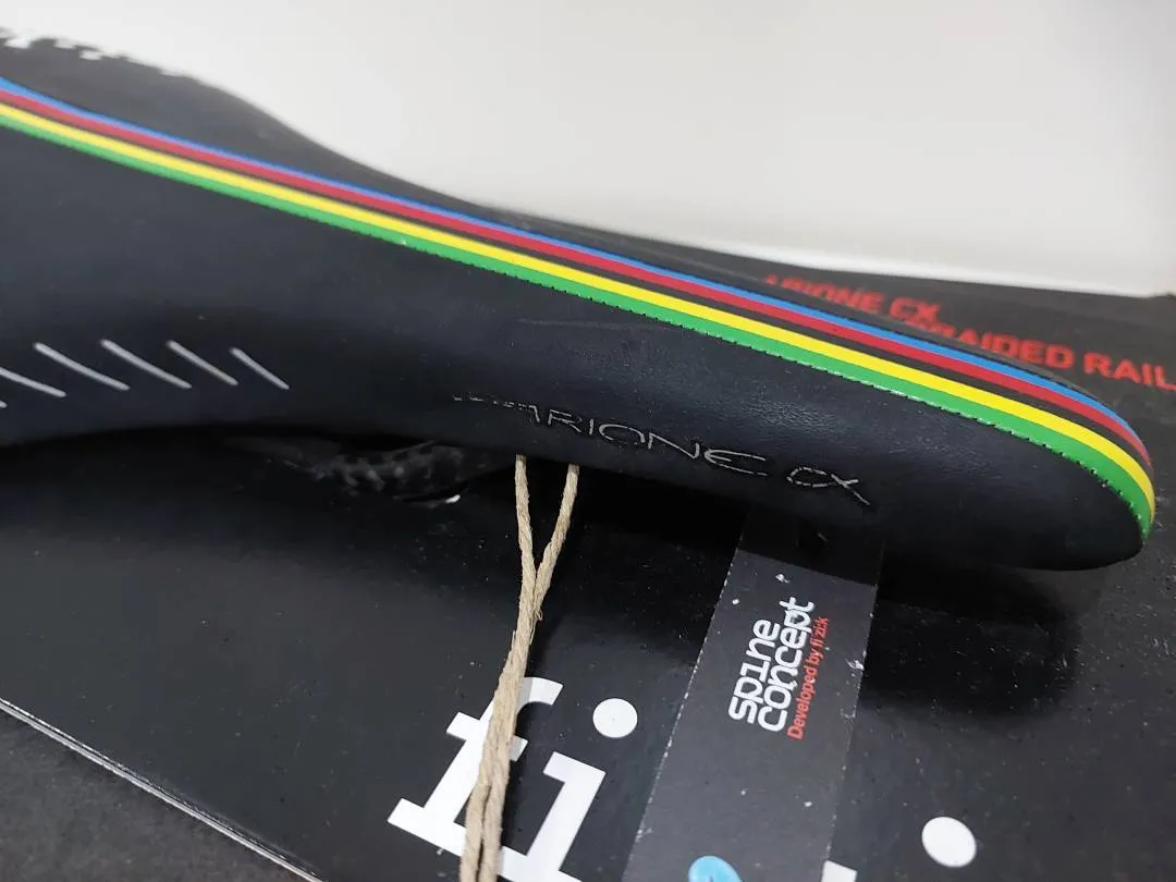 Fizik Arione CX carbon rail