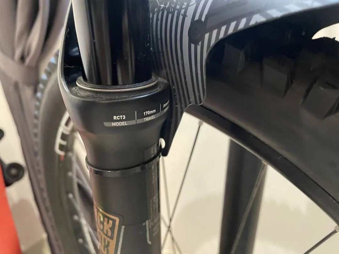 Santa Cruz Nomad V4 alu Size M