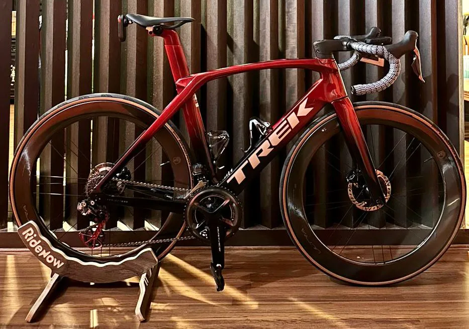 Trek Madone Slr9 project one ( designer signature )