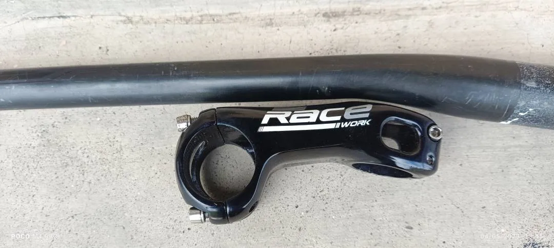 Token MTX 710mm Carbon Flat Handlebar + Raceworks 80mm 20Â° Stem