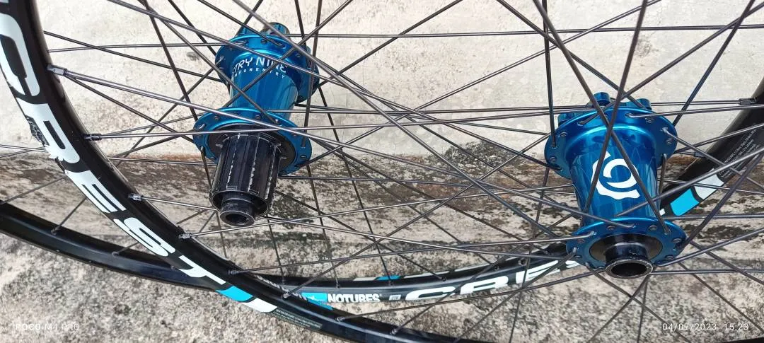 27.5 Wheelset, ZTR Crest rims with Industry Nine Torch Hubset