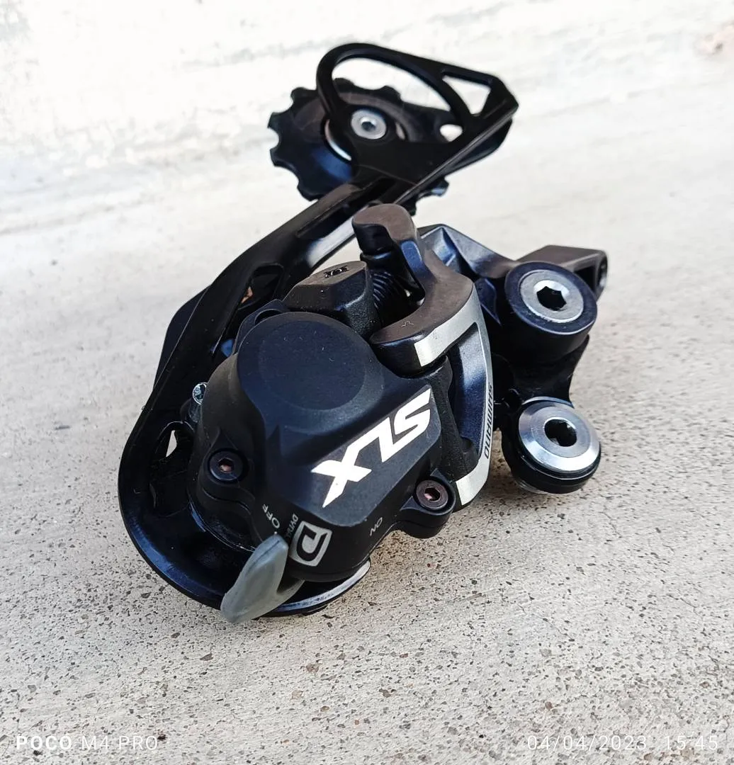 Shimano SLX M675 Shadow Plus Longcage 10 speed Rear Derailluer