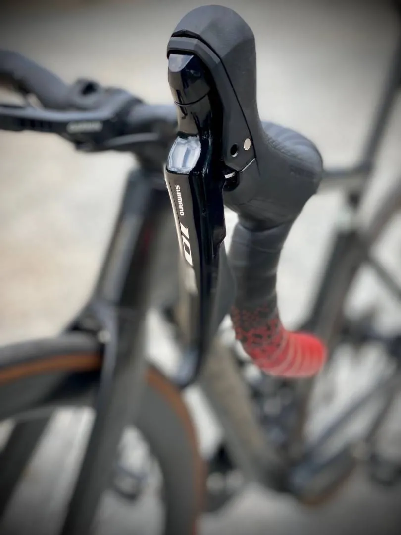 Shimano R7020  disc partial groupset