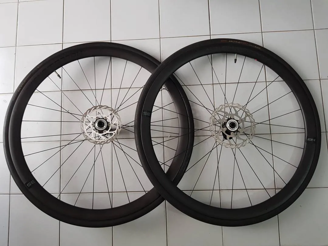 HOLLOWGRAM 35 Carbon Clincher