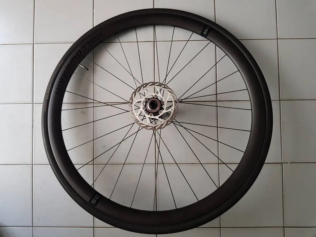 HOLLOWGRAM 35 Carbon Clincher