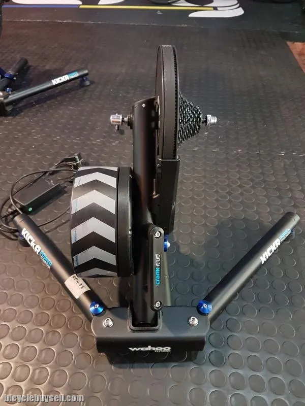 USED Smart Trainer WAHOO KICKR