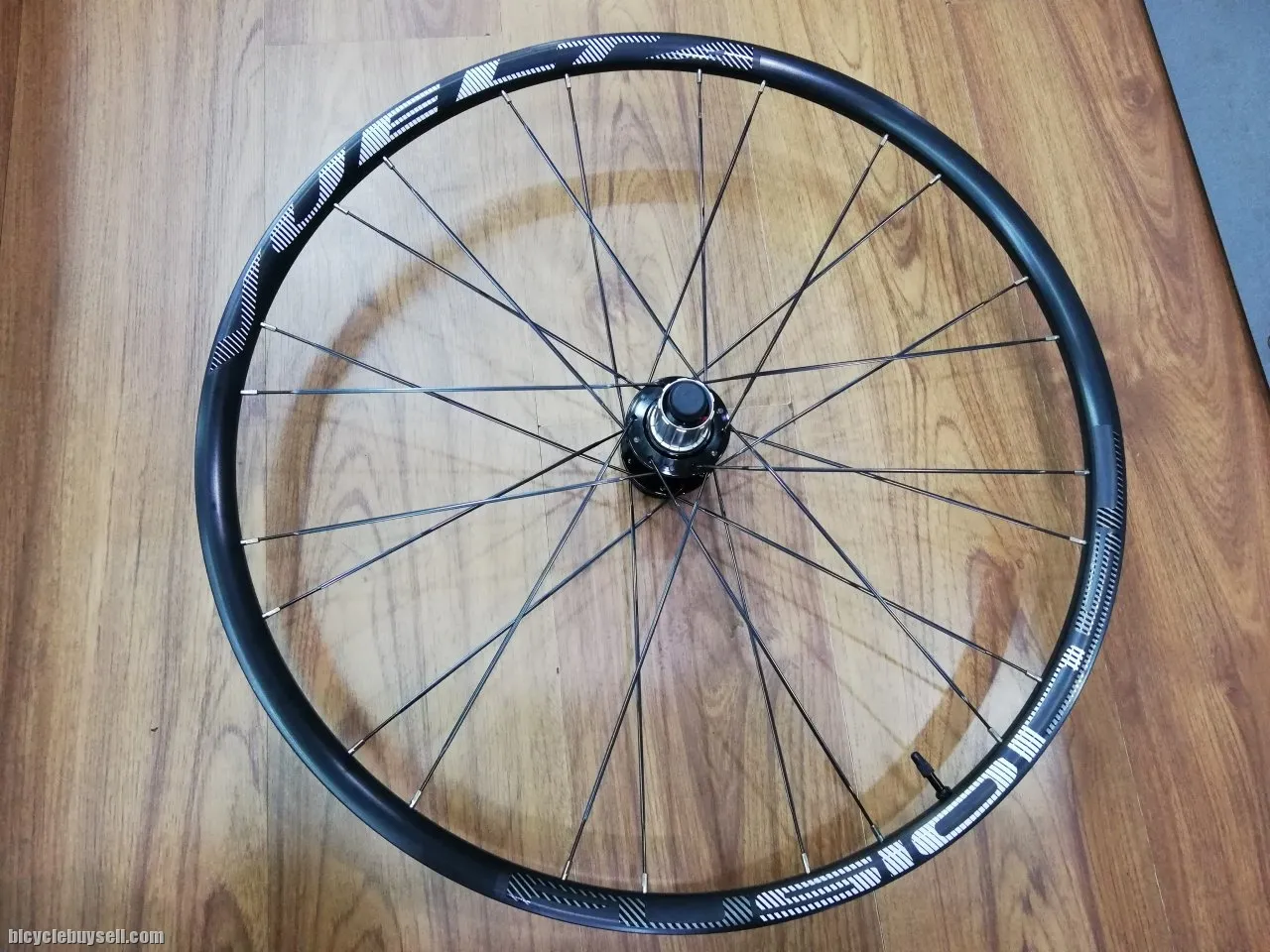 Vuelta MTB Wheels 27.5, 29er Hand-built Alloy Tubeless Ready MTB Wheels