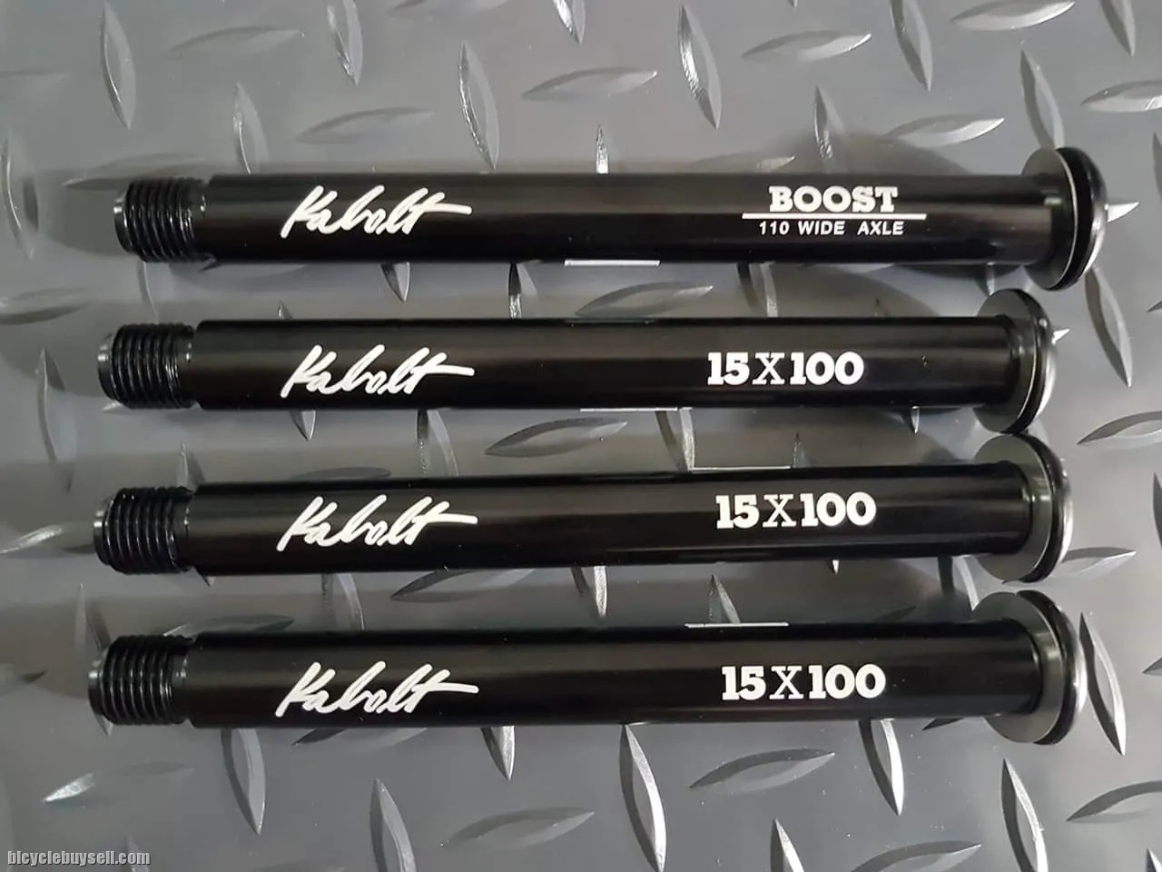 FOX Fork 15mm Thru Axle.