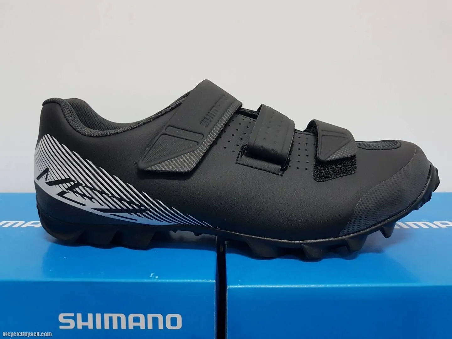 Shimano ME2 MTB Shoes.(stock clearance)