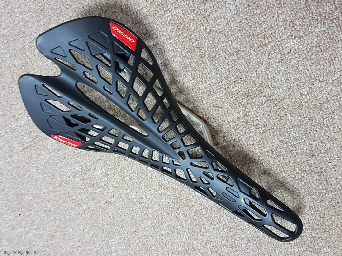 Depro Spider lightweight Saddle