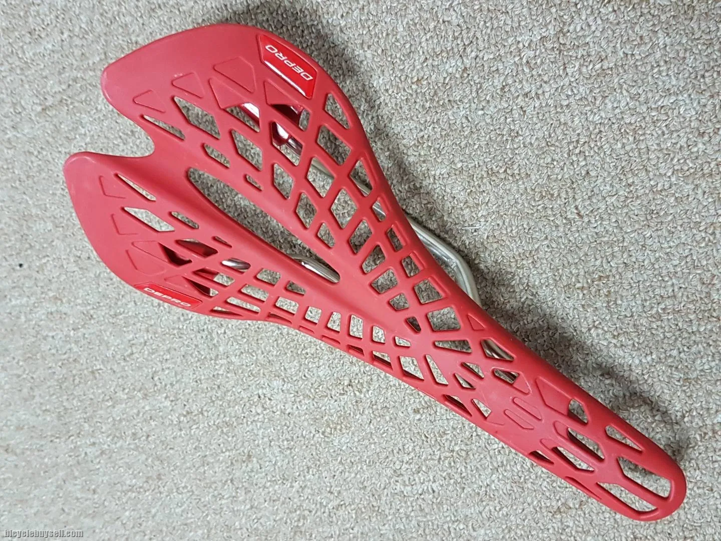 Depro Spider lightweight Saddle