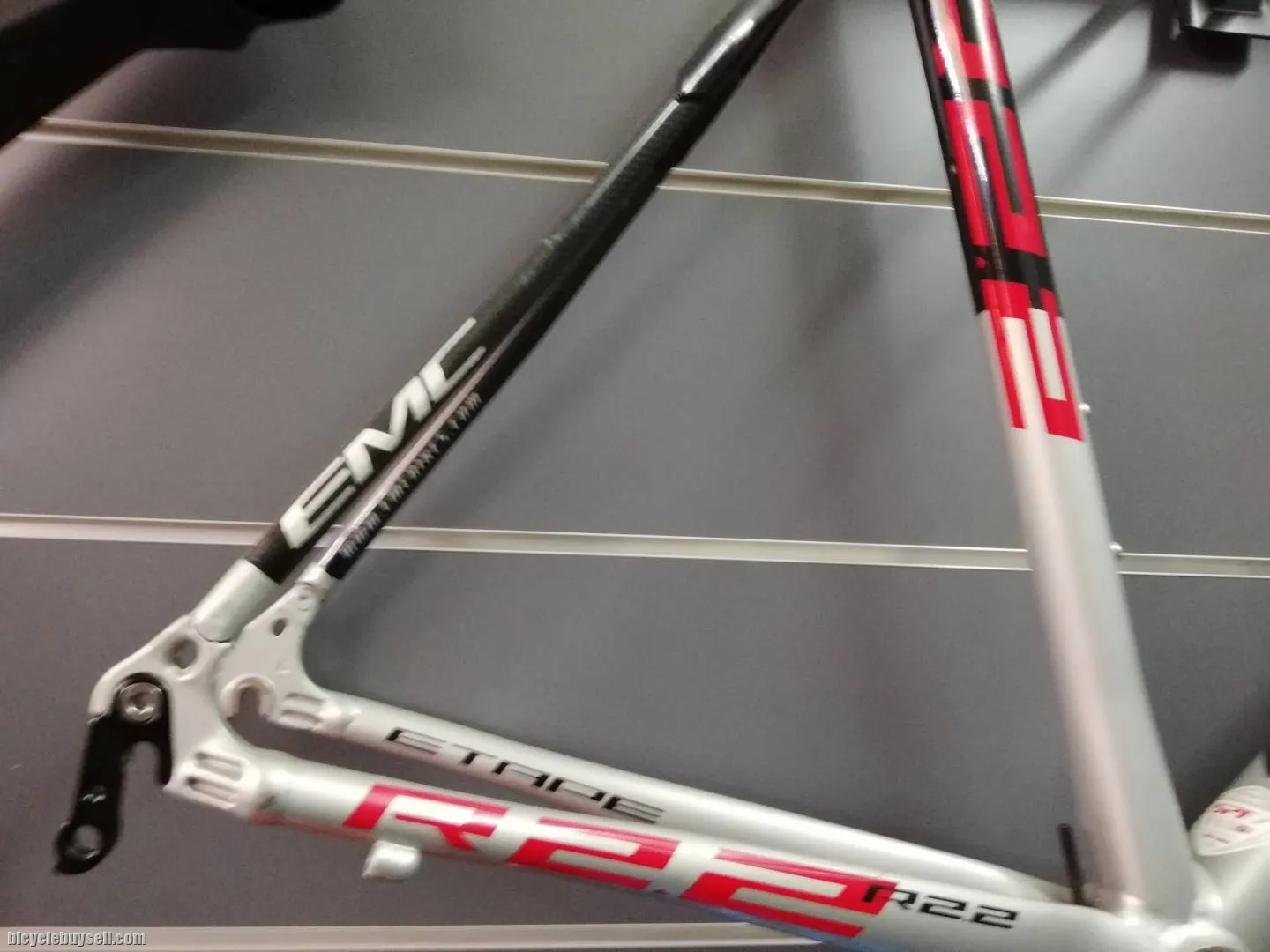 EMC ETAPE R2.2 HALF CARBON RB FRAME SIZE 56. Stock Clearance