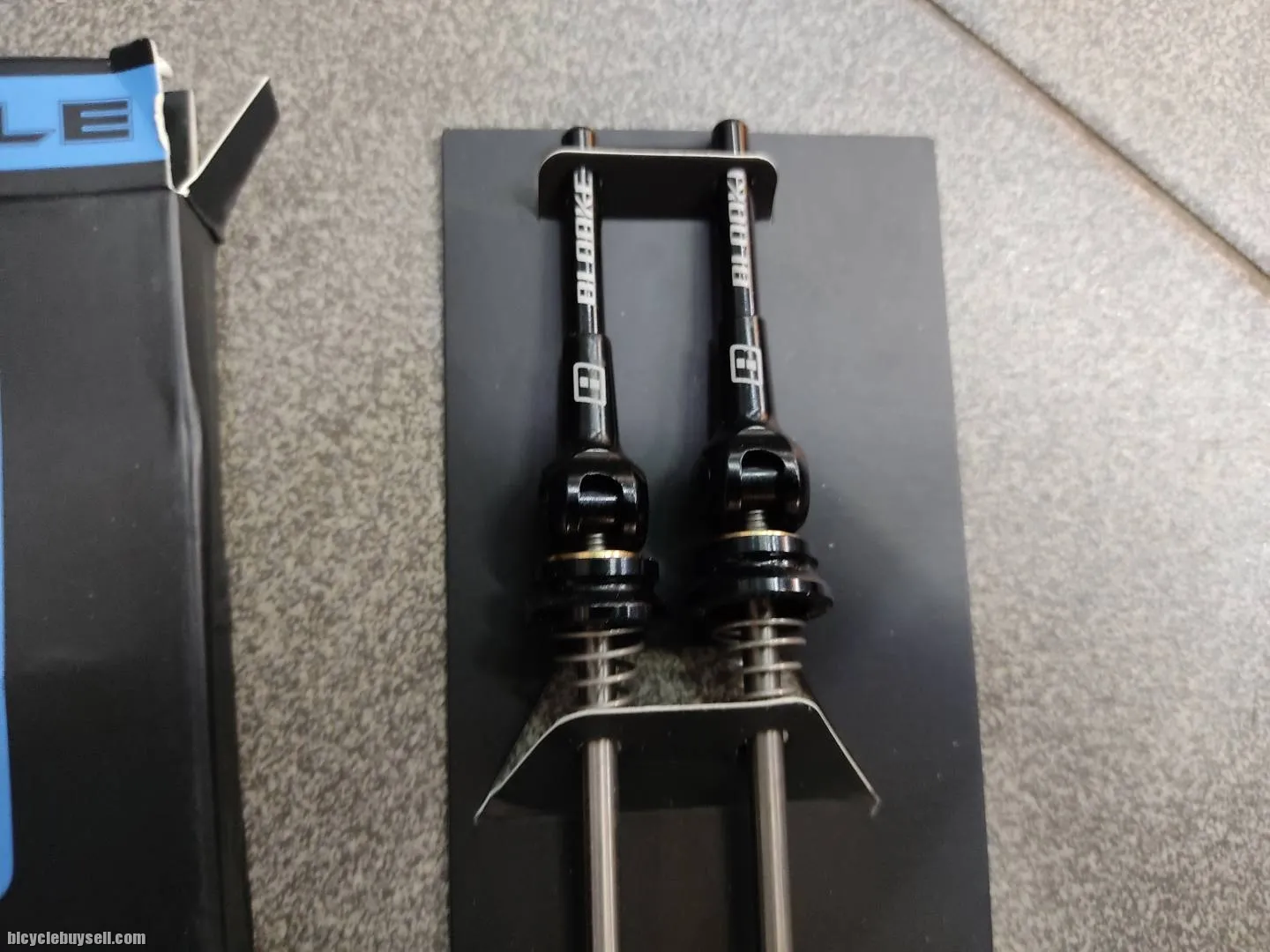 BLOOKE MTB QUICK RELEASE