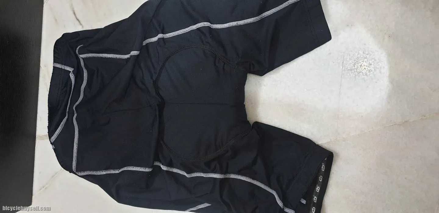 Cycling Padded Shorts - L size USED