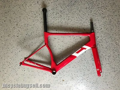 Used 3T Strada Aero Bike complete Disc Brake Size XS 11speed sram force