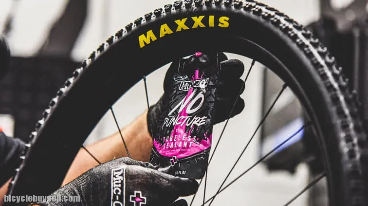 Muc-Off No Puncture Hassle Tubeless Sealant 140ml
